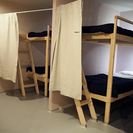 Bird Hostel Киото Екстериор снимка